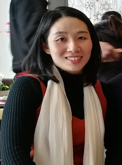 李春红.jpg 李春红.jpg